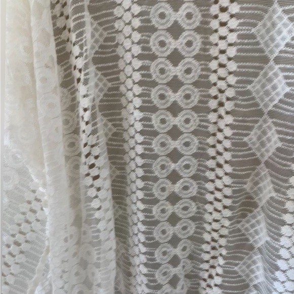 Women’s White/Cream Lace CoverUp SIZE L NWOT - Picture 3 of 8